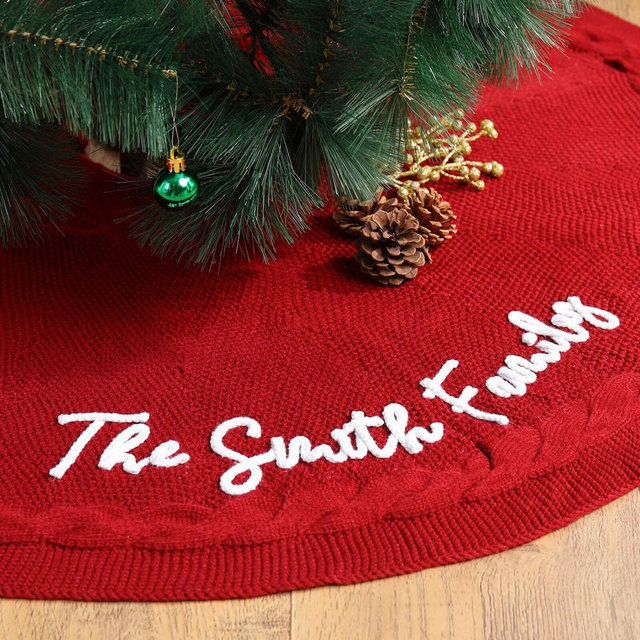 Personalized Family Name Christmas Tree Skirt: Christmas Tree Skirts, Custom House Warming Gift, Christmas Home Decor, Christmas Decorations