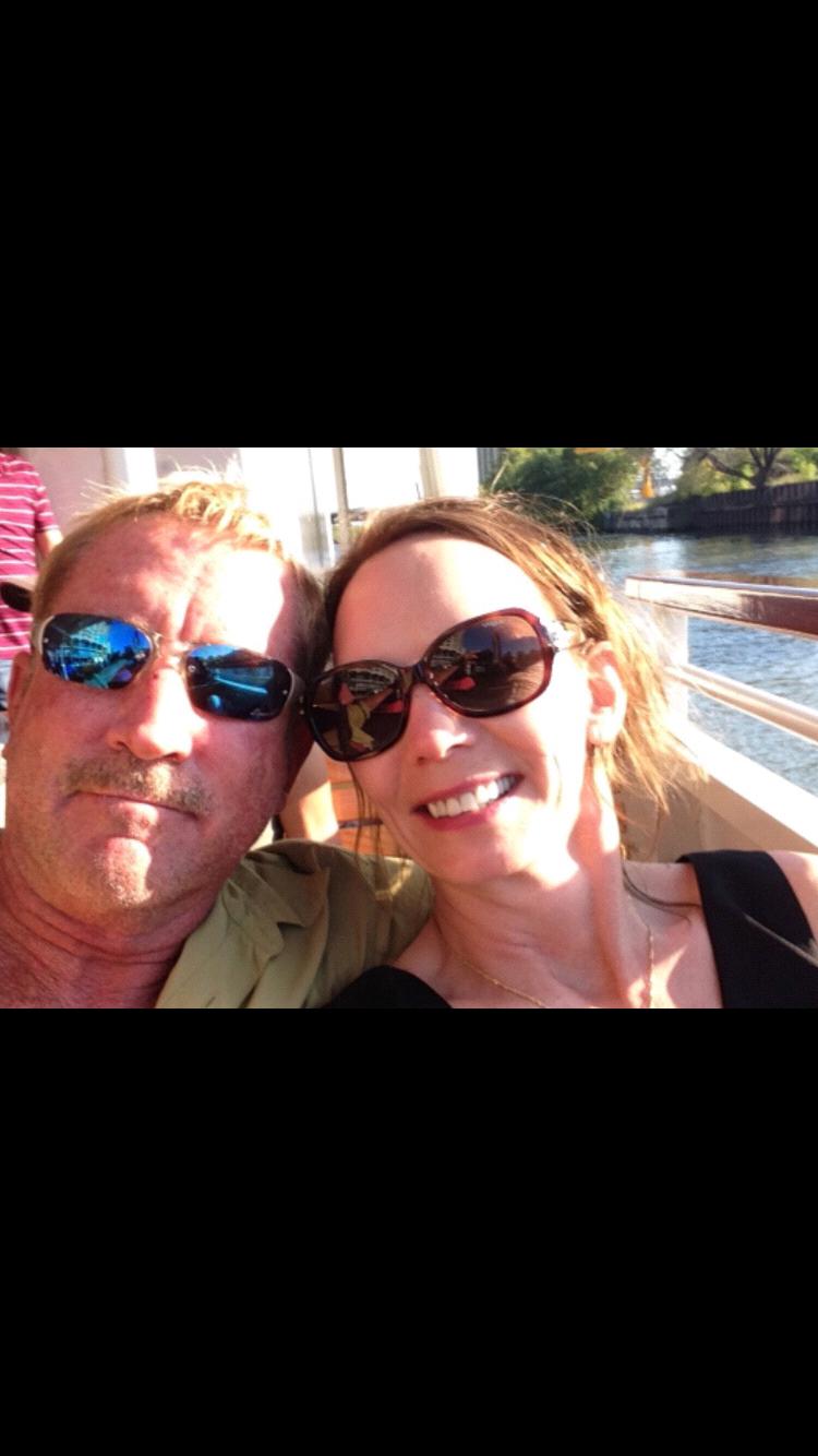 Chicago river boating.