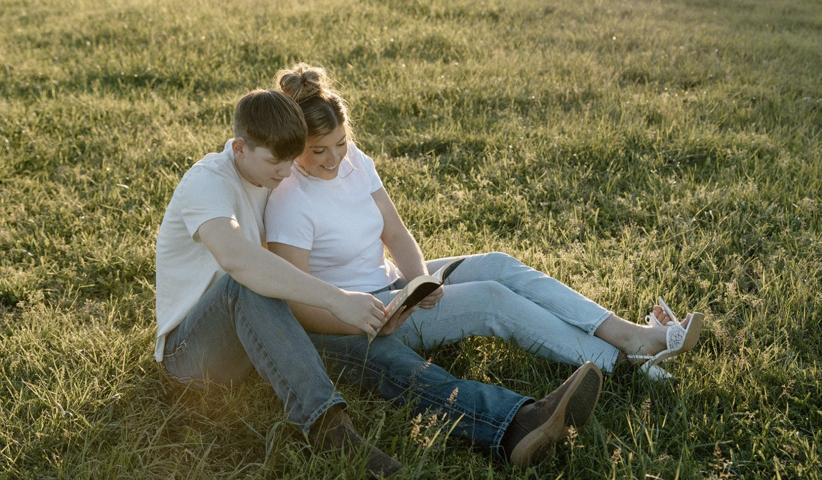 The Wedding Website of Makenna Merrifield and Braxton Brownlee