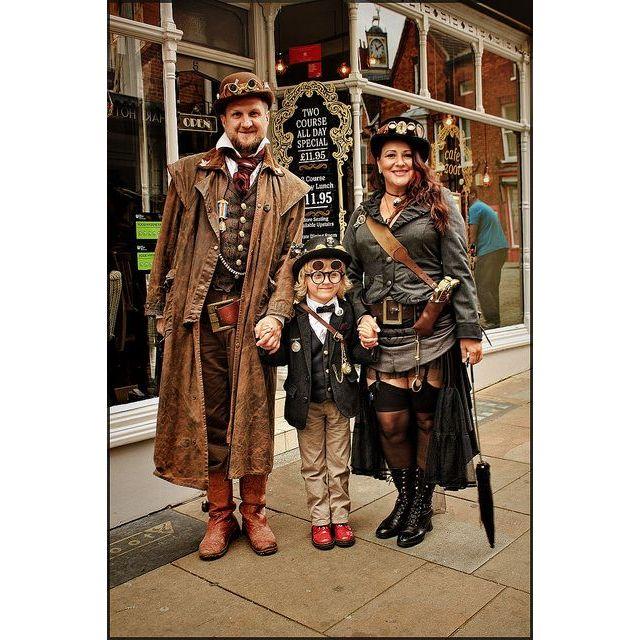 Steampunk fashion! Fun for the whole family!