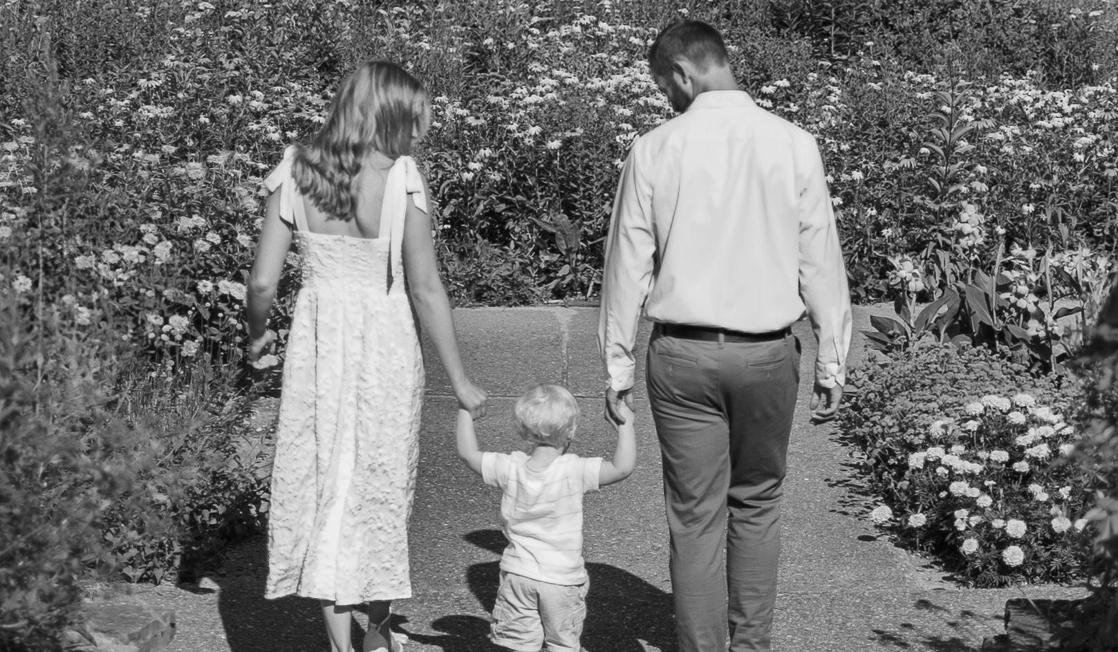 The Wedding Website of Emma Janda and Samuel Webber