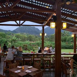 Honeymoon Dinner at Bar Acuda | Kauai, HI