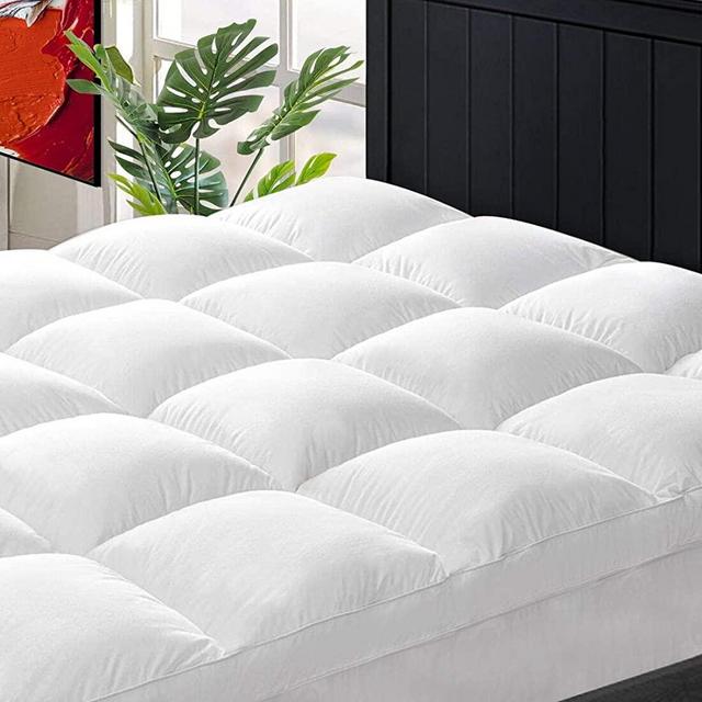 CHOPINMOON King Mattress Topper Extra Thick, Cooling Mattress Topper, Plush Quilted Pillow Top with Overfilled 4D Spiral Fiber(8-21 Inches Fitted Deep Pocket)