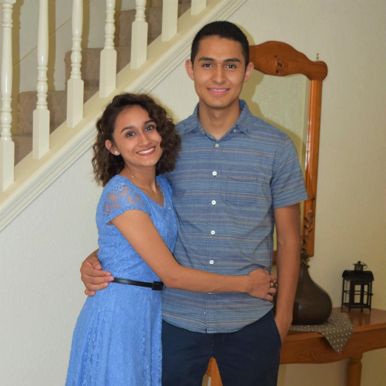 Our one year anniversary.
Nuestro primer aniversario.