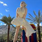 Marilyn Monroe Statue