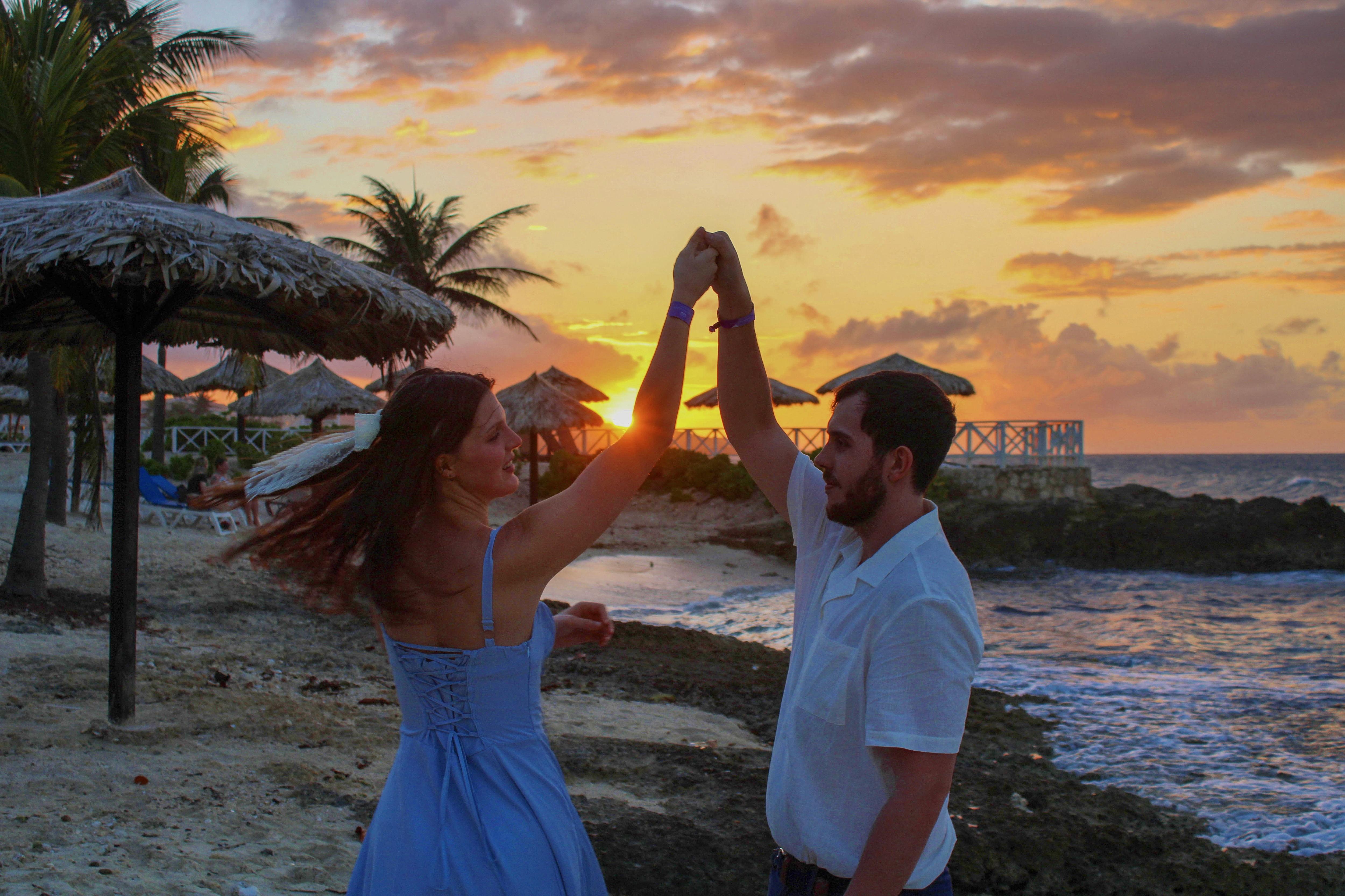 The Wedding Website of Jessica Cochrane and Holden Cash
