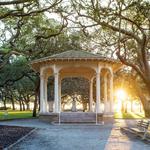 Afternoon walk through Charleston
