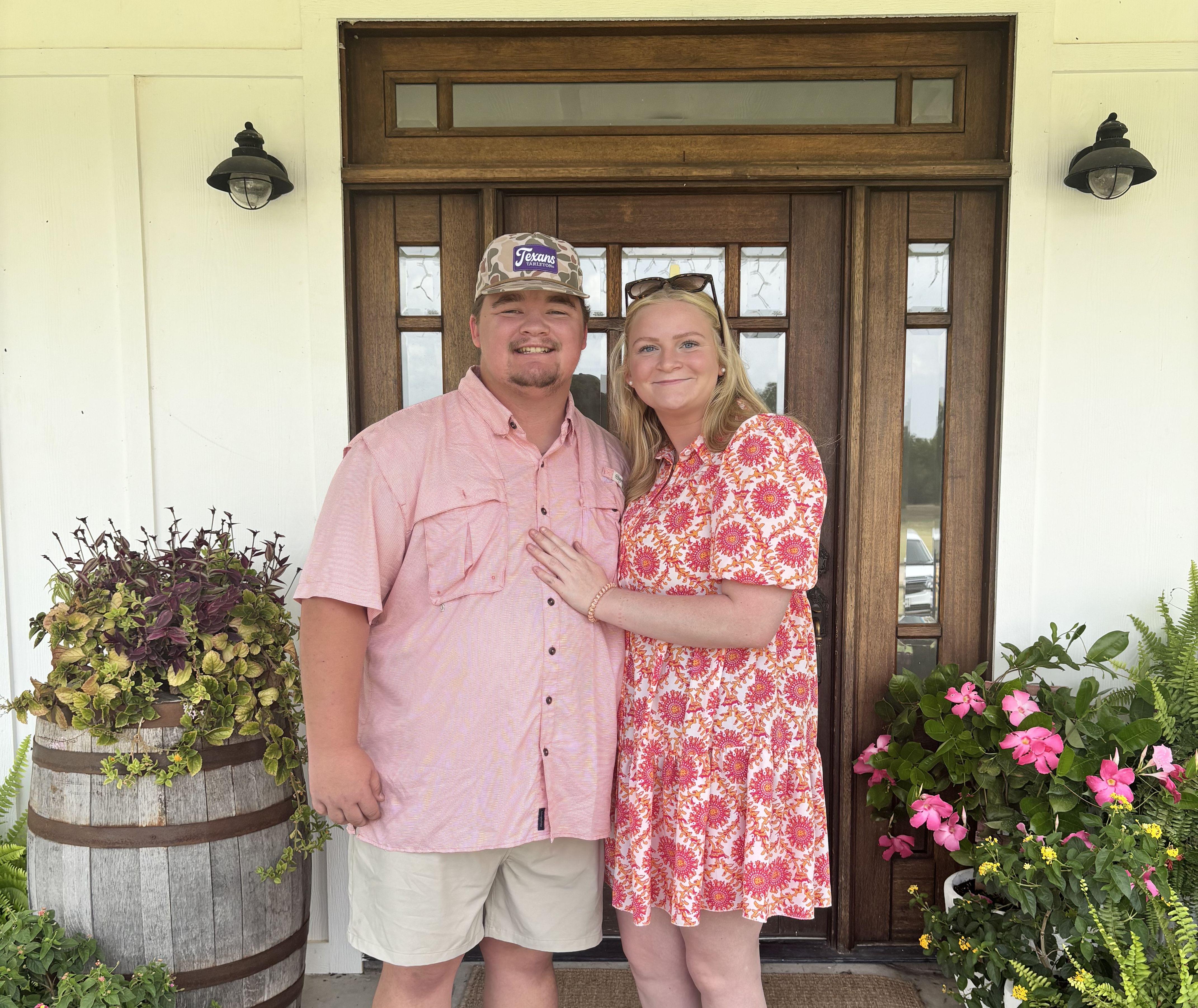 The Wedding Website of Stephanie Hart-Sobkowiak and Hunter Mach