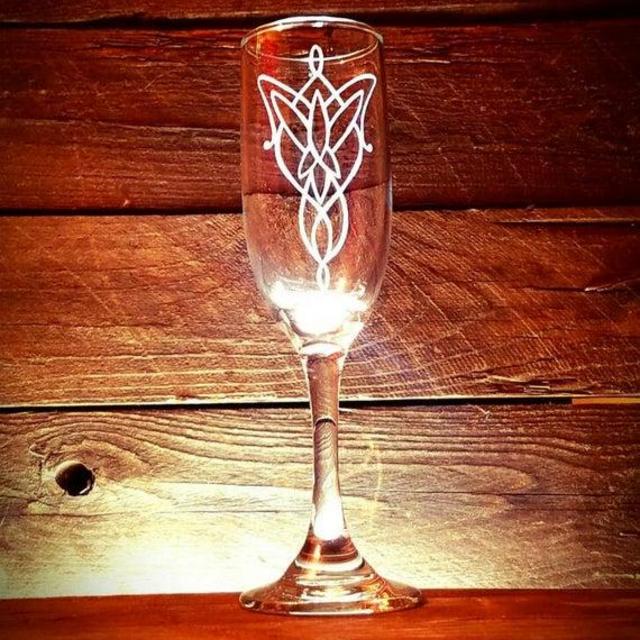 Lord of the Rings Evenstar Champagne Glass // // Wedding Gift // Champagne Toast // Gift Under 50 // Anniversary Gift // Toasting Flute //