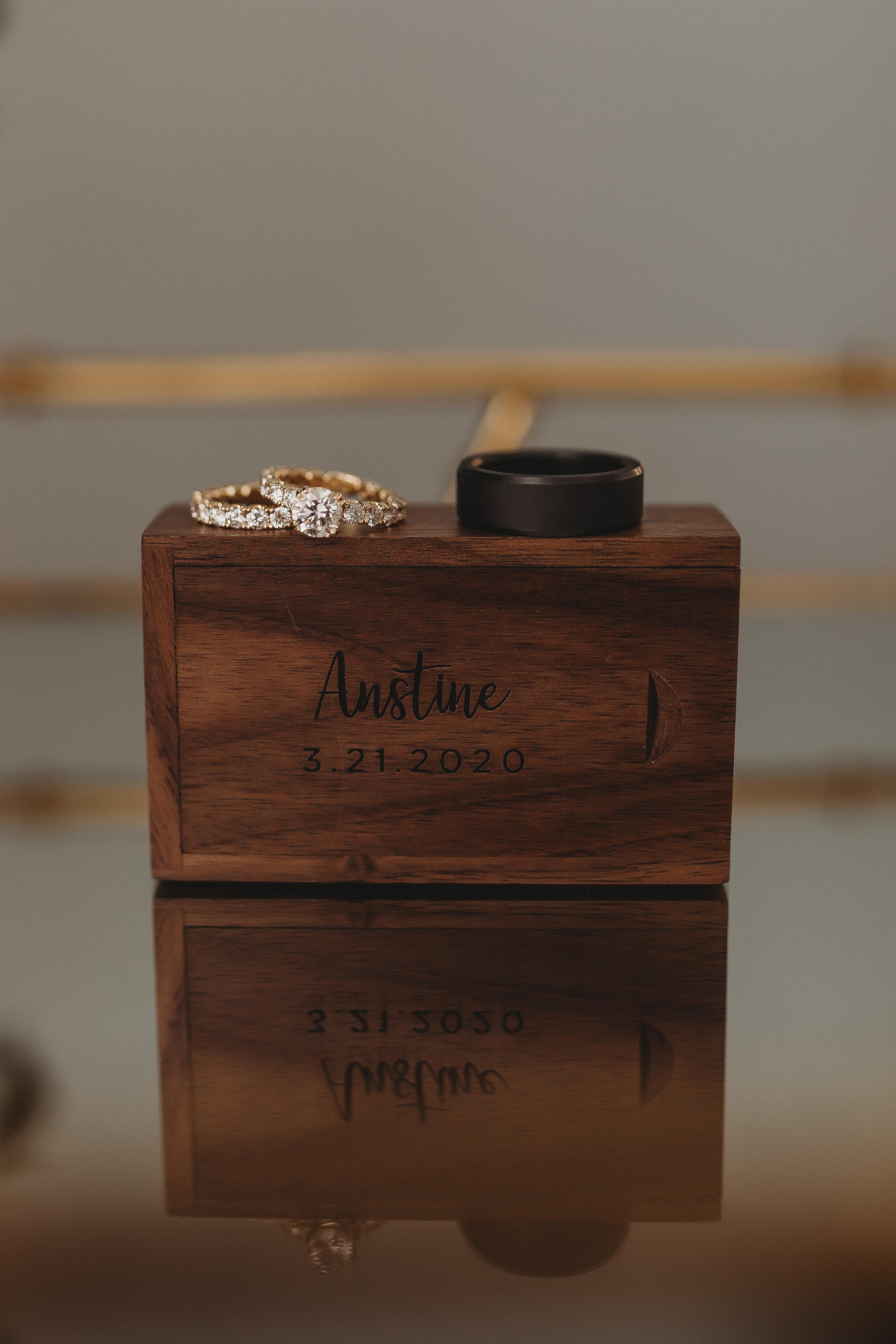 The Wedding Website of Savannah Anstine and Zane Anstine