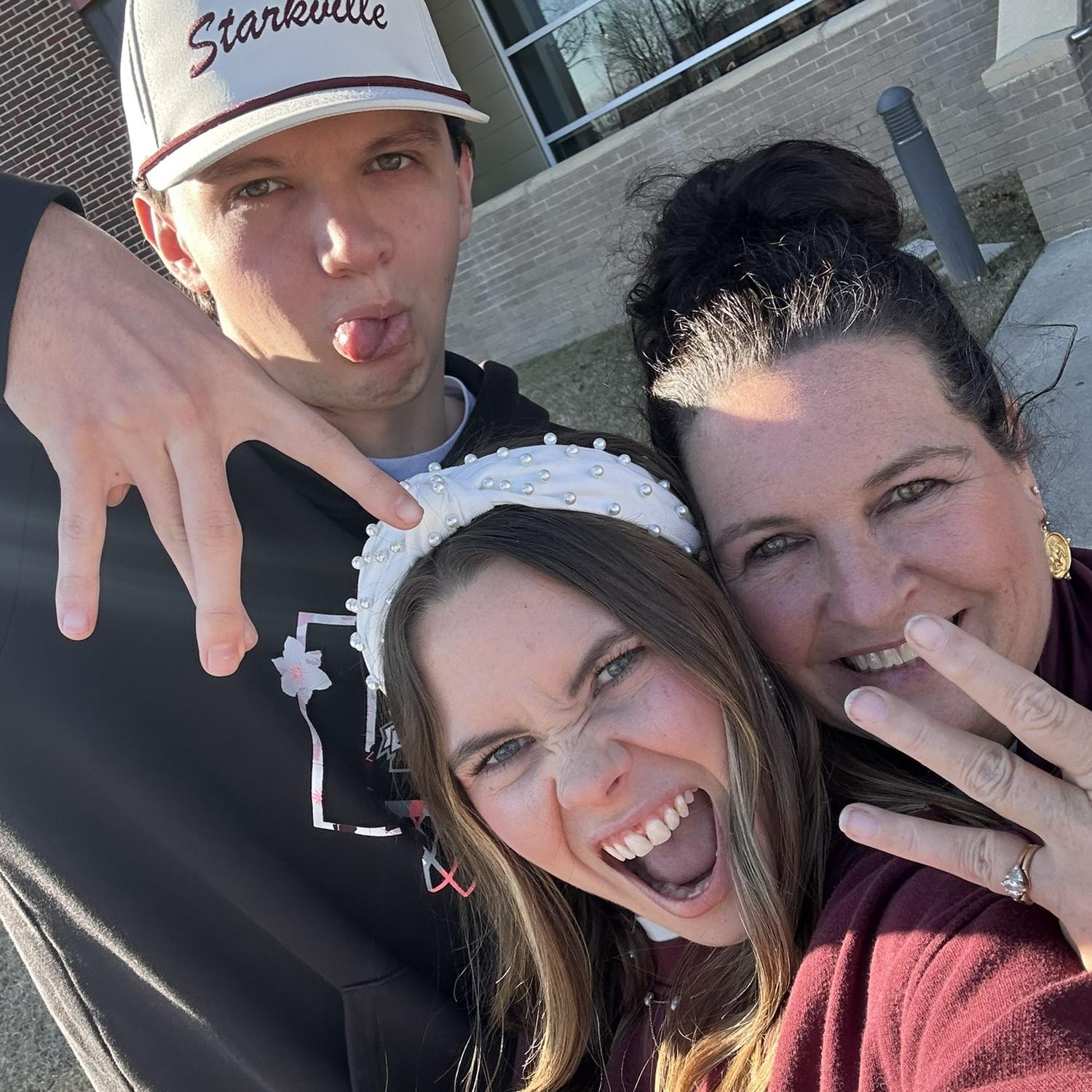 Mississippi State beat Memphis Tigers in basketball!