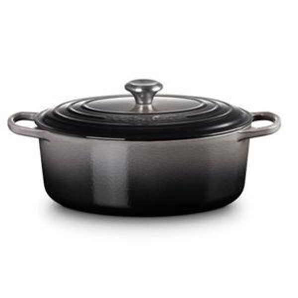 6.75QT Signature Oval Dutch Oven in Oyster