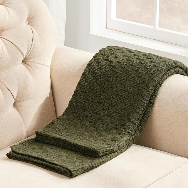 OnesCosy Olive Green Checkered Throw Blanket, Cute Checkerboard Knit Throw Blanket for Couch Bed, Soft Cozy Reversible Knitted Blankets, 60x80 Inches, Olive Green