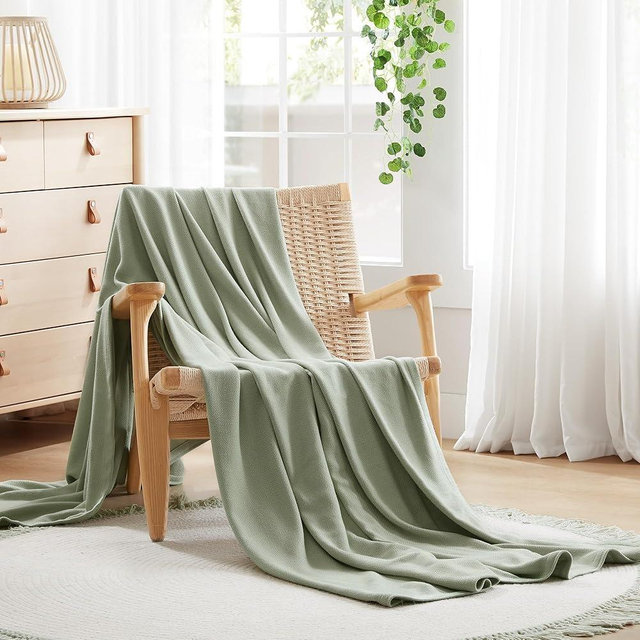 Madison Park Cooling Blanket for Hot Sleepers Menopause, 70% Rayon Bamboo-Based, 30% Cotton, Lightweight and Breathable, Ultra Soft, Summer Blanket for Bed or Couch, Twin 66"x90", Sage Green