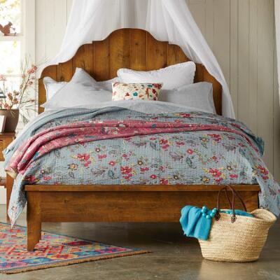 Blue Meadow Lightweight Quilt