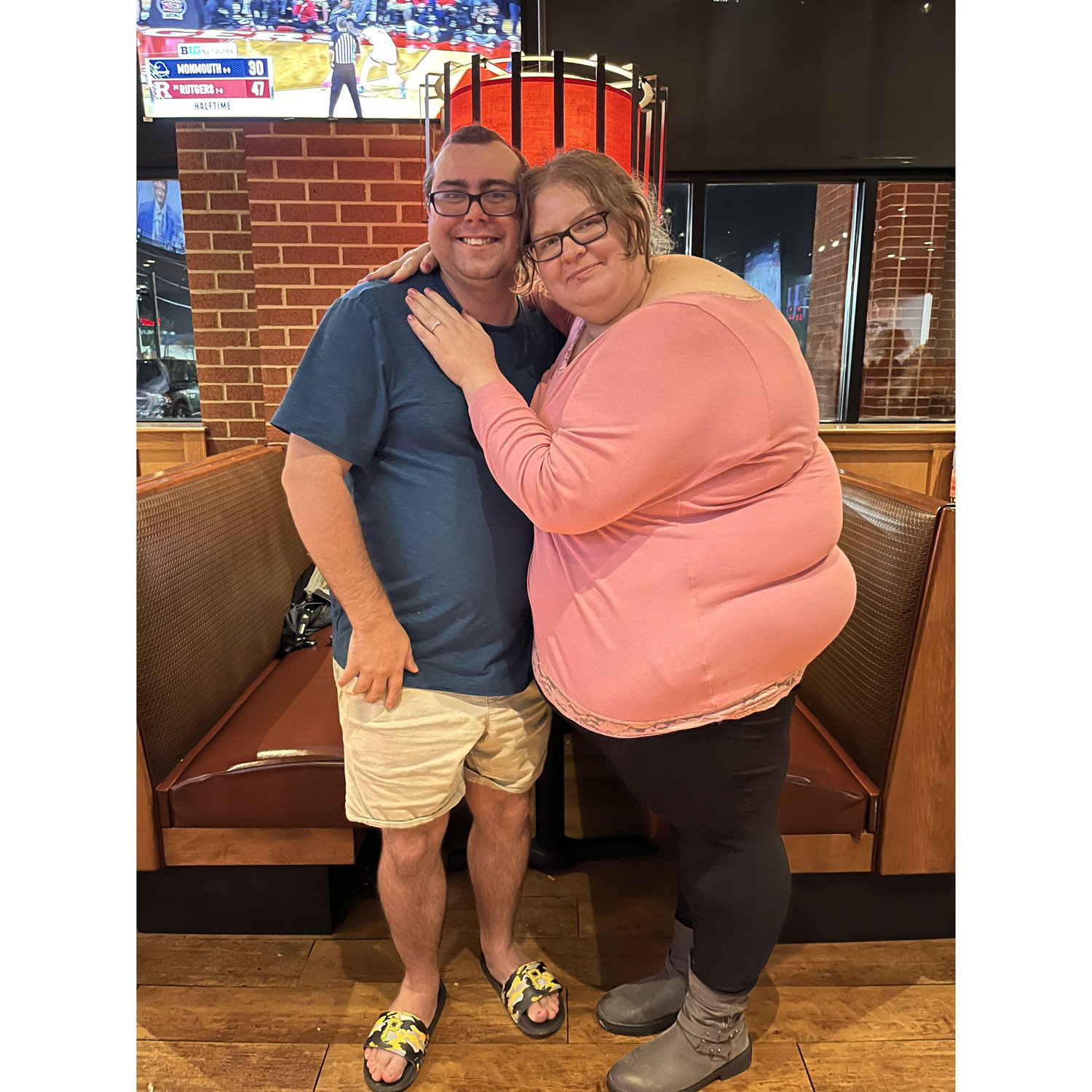 He proposed at Applebees " on a date night"