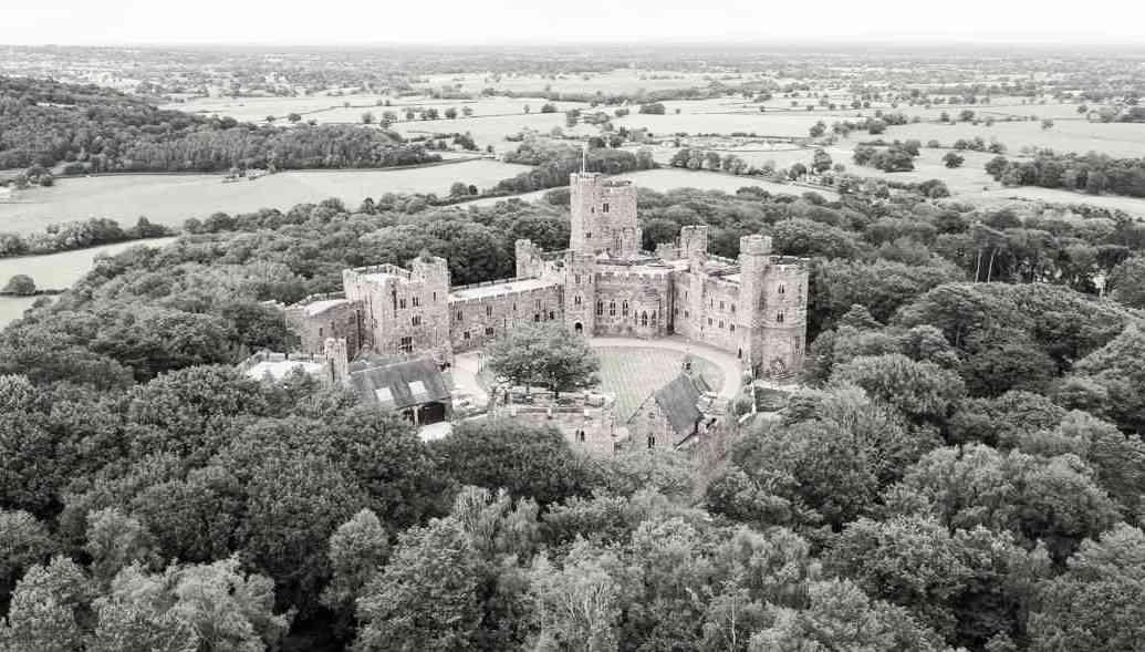 The Wedding Website of Kayleigh Littlemore and Ollie Melton