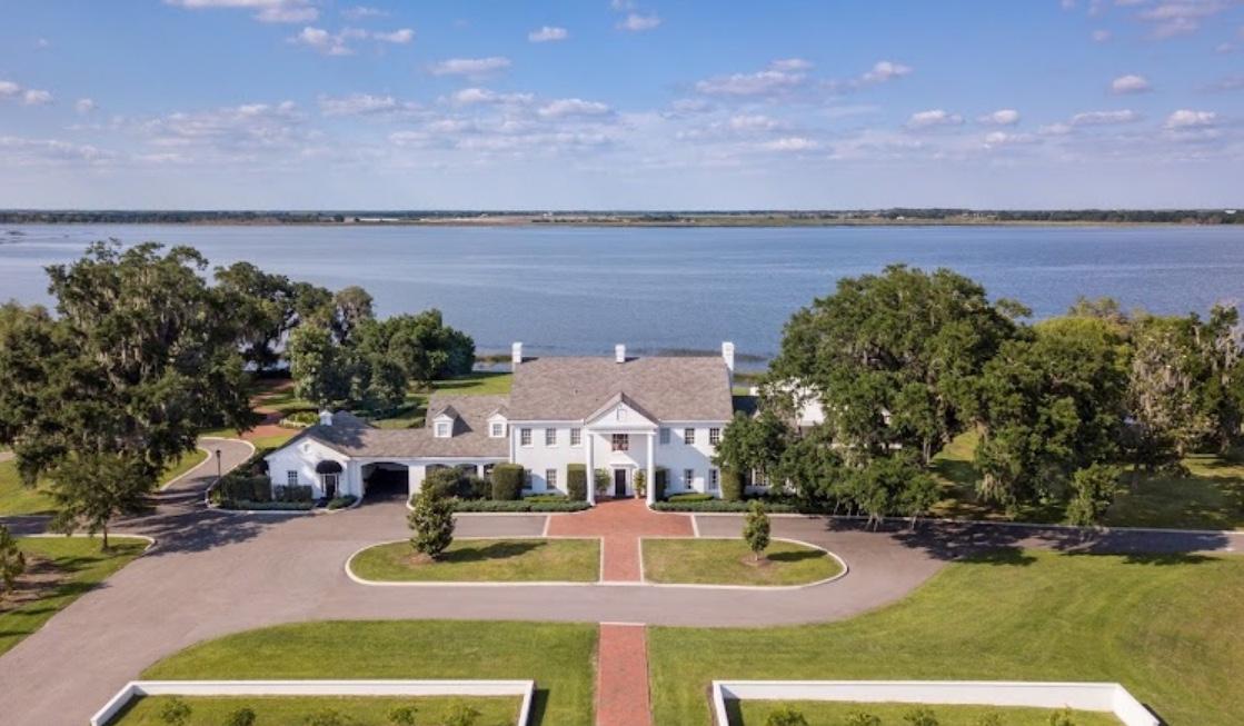 The Wedding Website of Taylor B and Chris H