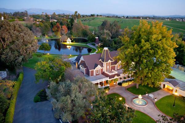 The Wedding Website of Christianne Gargoles and Eric Mendoza