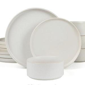 Famiware Star Dinnerware Sets, Plates and Bowls Set for 4, 12 Pieces Dishes - Chip and Scratch Resistant, Microwave and Dishwasher Safe Kitchen Set, Matte White