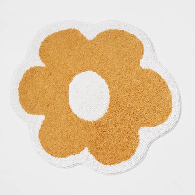 Flower Bath Rug - Pillowfort™
