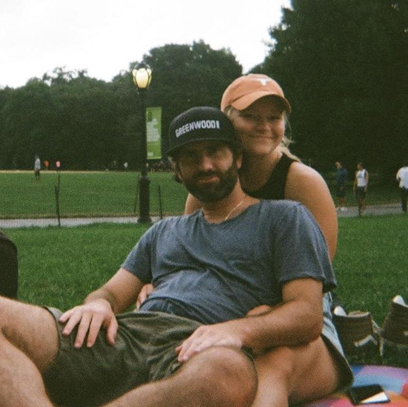 Is there a better way to spend a summer day than in Central Park with friends? Also... Hook 'em!