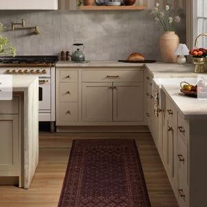 Fernanda Burgundy Rug | Ruggable SIZE 2.5' x 7'