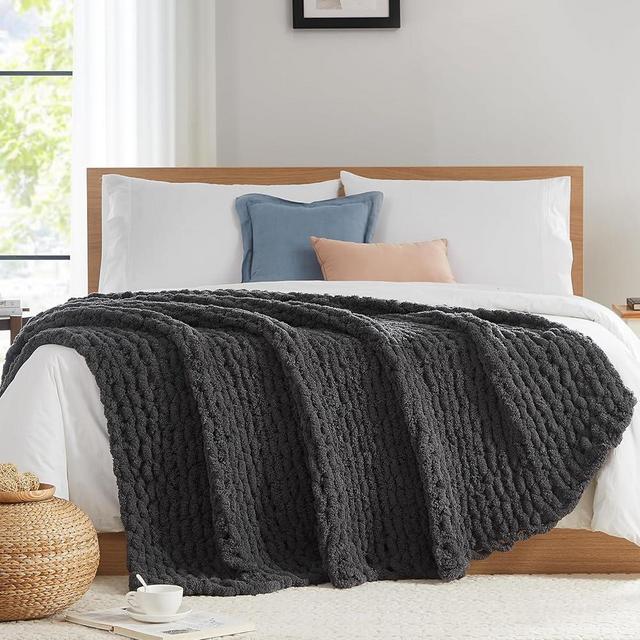 L'AGRATY Chunky Knit Blanket Throw - Soft Chunky Throw Blanket 40x50: 100% Hand Kintted Chenile Crochet Throw Blanket for Couch - Large Cable Knit Chunky Blanket for Home Decor(Dark Grey)