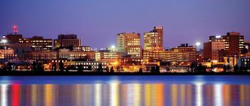 Explore the Old Port and enjoy one of Maine’s top locations for food, beer, and scenic veiws!