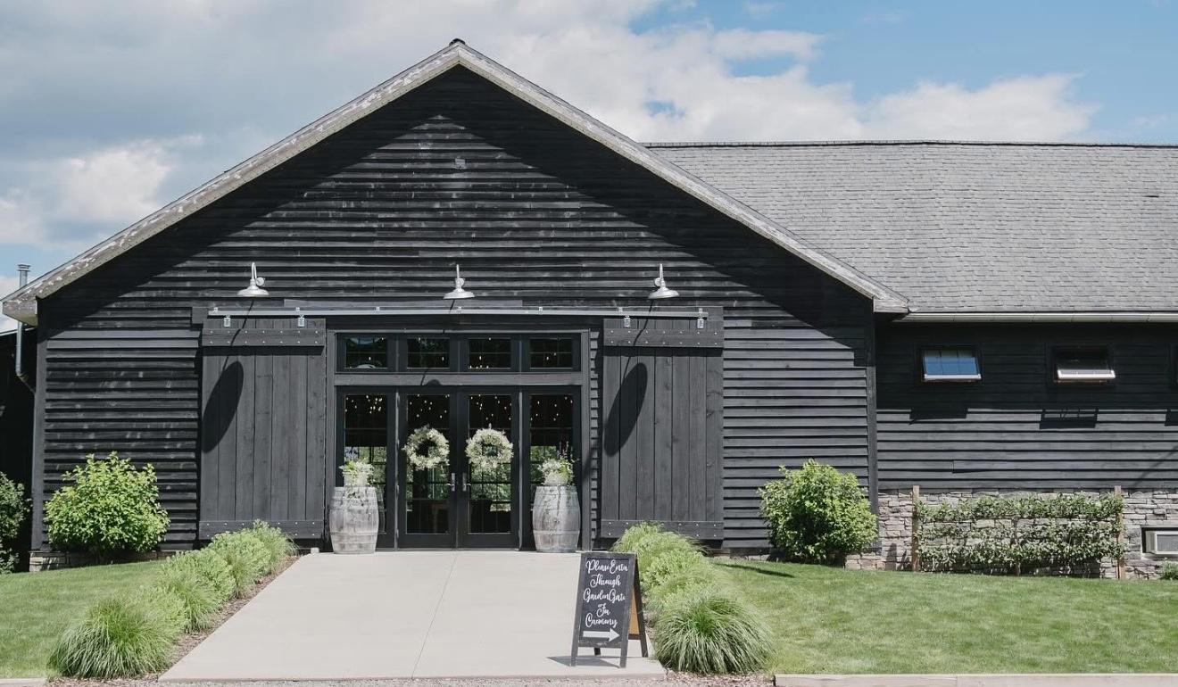 The Wedding Website of Brooke Harrington and Justin Bartolomucci