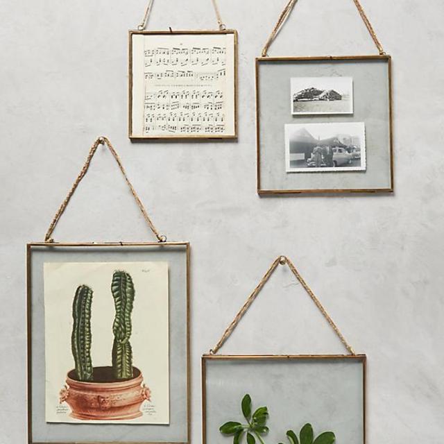 Viteri Hanging Frame - 11" X 14"