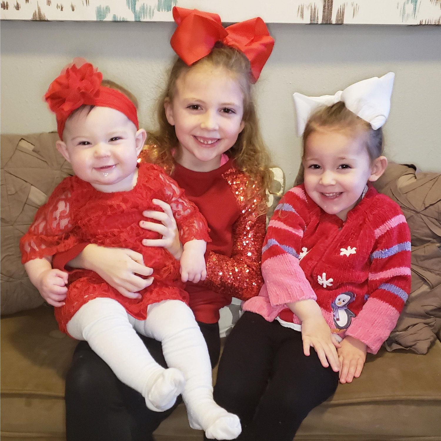 Piper, Ava. Hazel

Christmas 2018