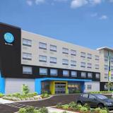 Tru by Hilton Oshkosh