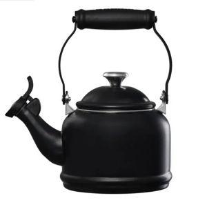 Demi Kettle | Licorice
