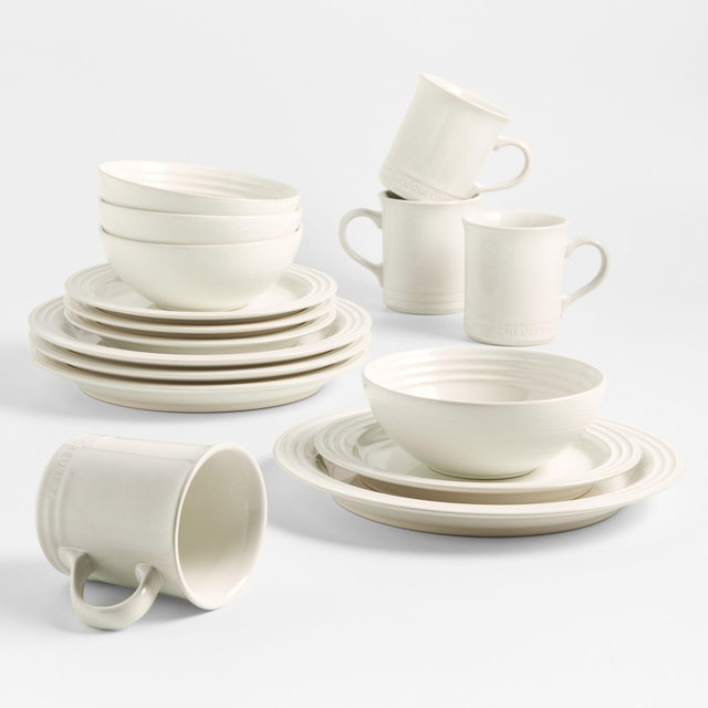 Le Creuset ® 16-Piece Cream Dinnerware Set