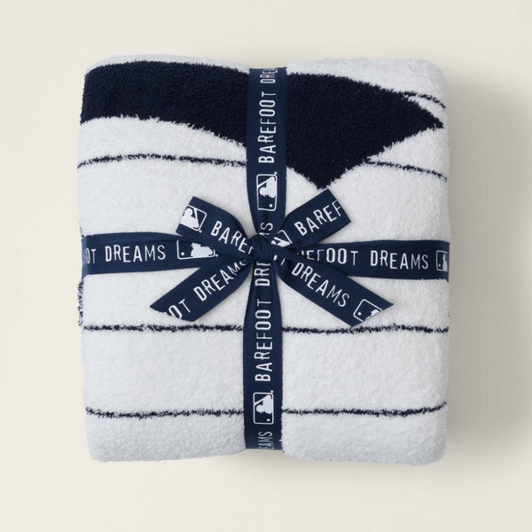 CozyChic® New York Yankees™ Throw