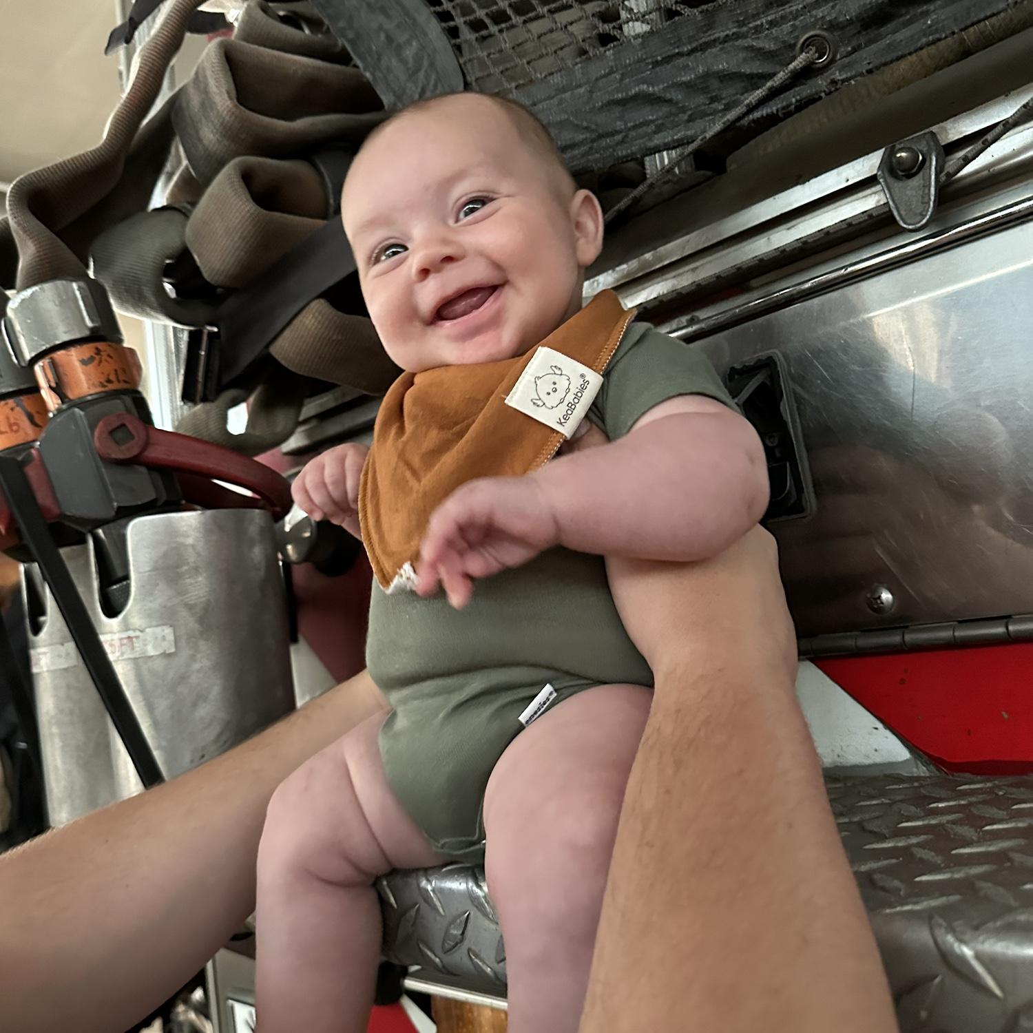 Little man loves his daddy & firetrucks❤️