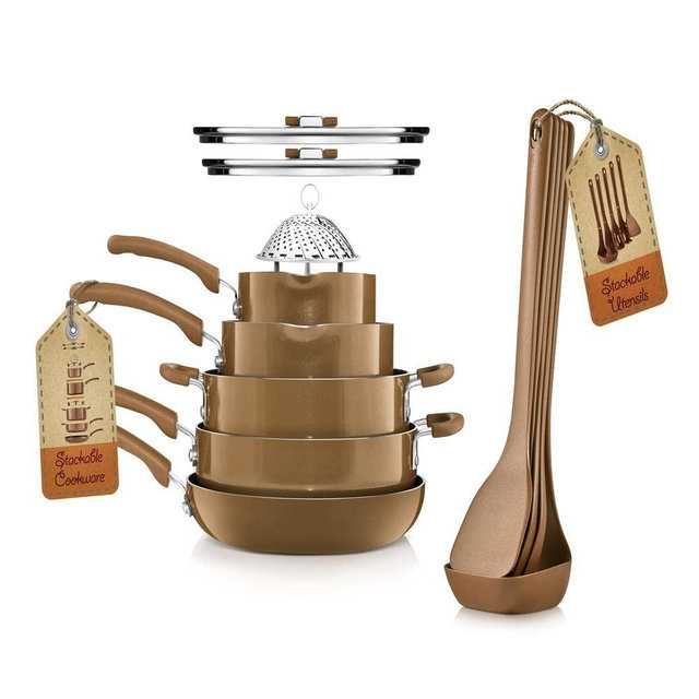 NutriChef Kitchenware Cookware, Non-Stick Pans and Pots with foldable Knob, Space Saving, Stackable, Nylon -Tools, Induction Base, Brown(17-Piece Set), One Size