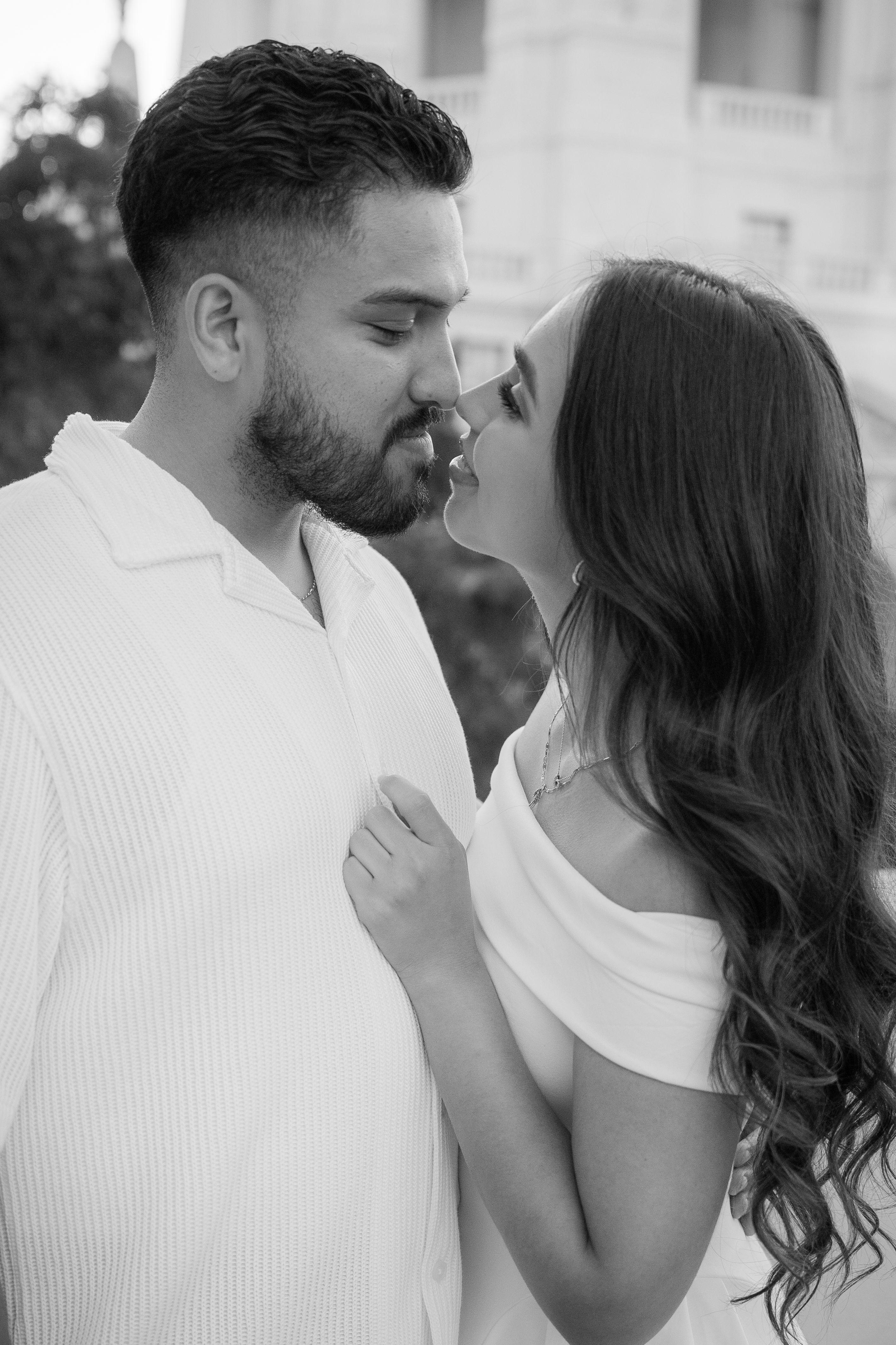 The Wedding Website of Danielle Farias and Brando Chacon
