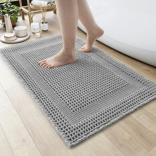 AMOAMI Waffle Bath-Mat, Absorbent Bath Mats for Bathroom Non Slip, Machine Washable Bathroom Rugs with Tassels Ultra Soft Boho Bath Rugs for Bathroom Floor 17"x24" Grey