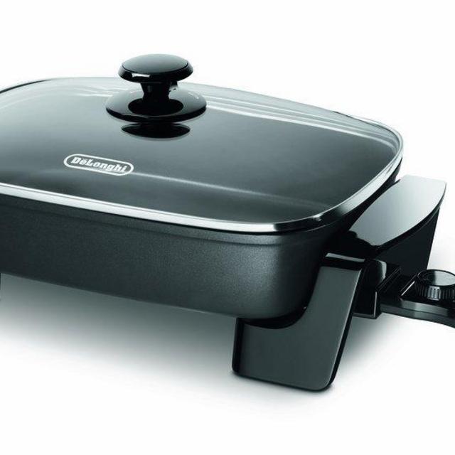 De'Longhi BG45 Electric Skillet with Glass Lid, 16" x 12", Black