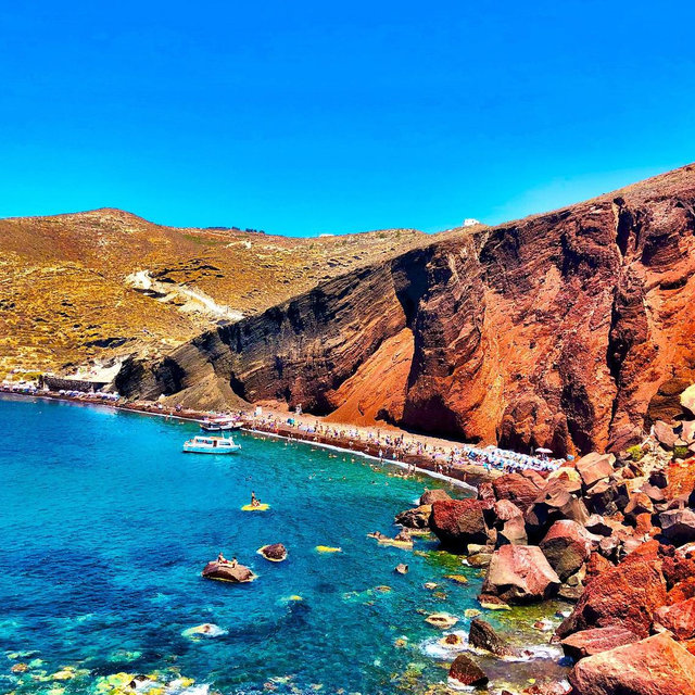 Time to See Santorini. Lets Sail!