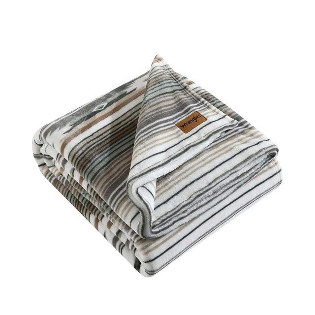 Wrangler - Twin Blanket, Soft Plush Fleece Bedding, Perfect for Layering, Yellowstone Inspired, Dorm Essentials (Coyote Sands Green)