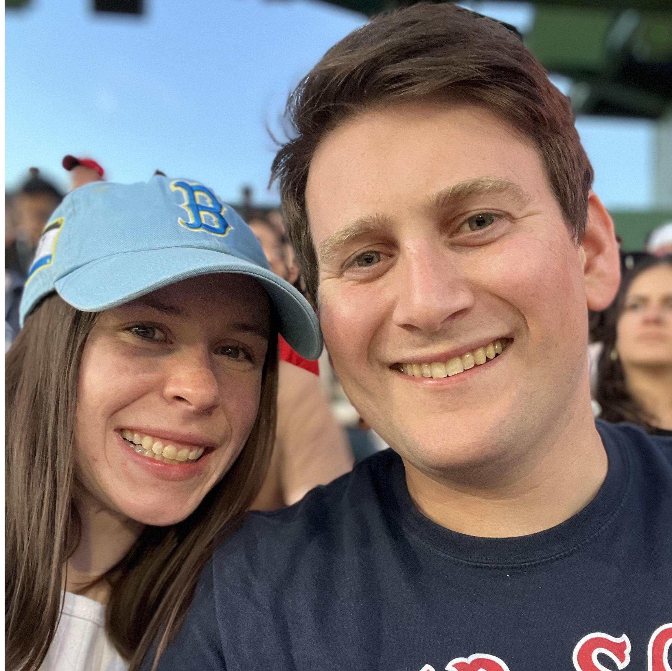 ⚾🧢 first sox game of the '24 szn !! A fave bos activity ours :)