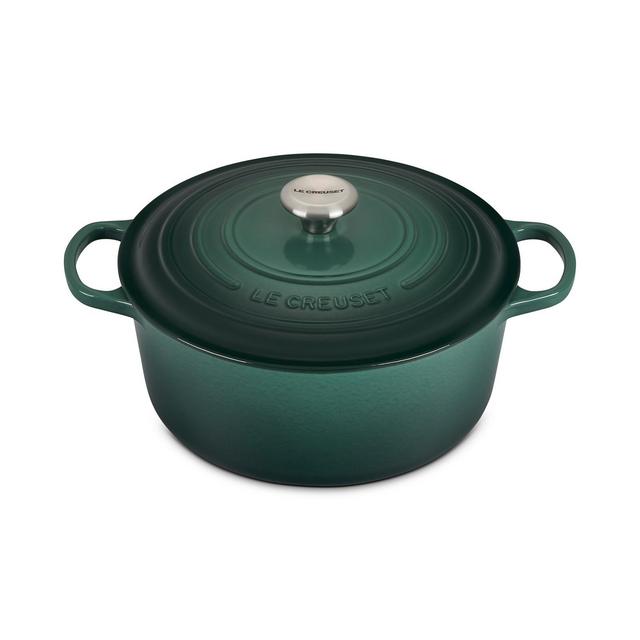 Le Creuset 7.25-Qt. Signature Enameled Cast Iron Round Dutch Oven