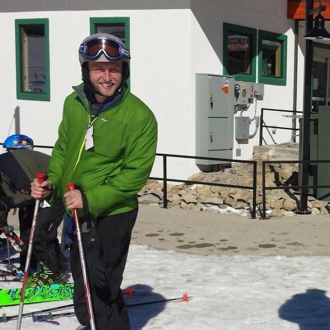 First and last time Brandie has ever seen Josh on skis. (While going down the bunny hill, he wiped out a lady and headed straight to the lodge)