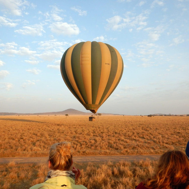Honeymoon Activity: Serengeti Hot Air Ballon Ride