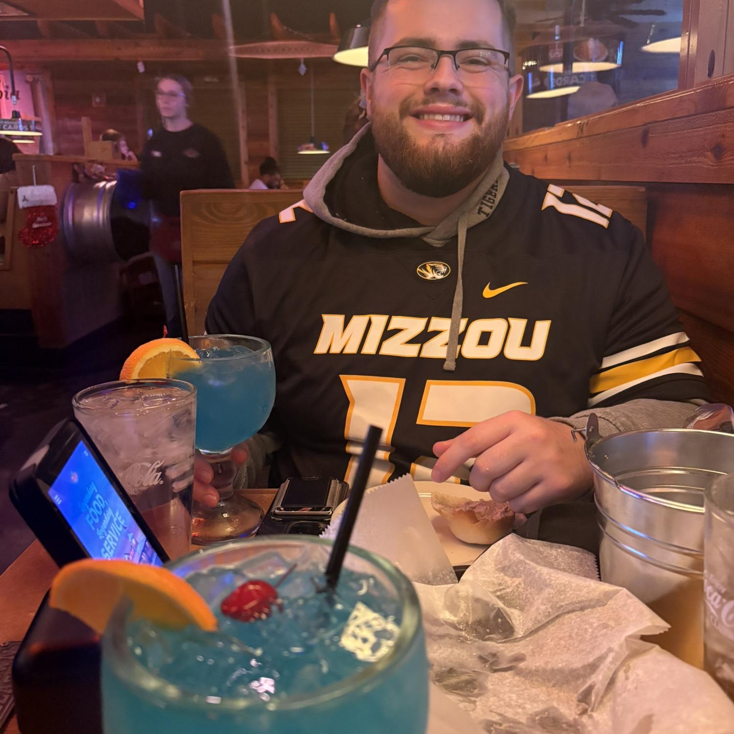 Last date of 2024 at Texas Roadhouse of course!