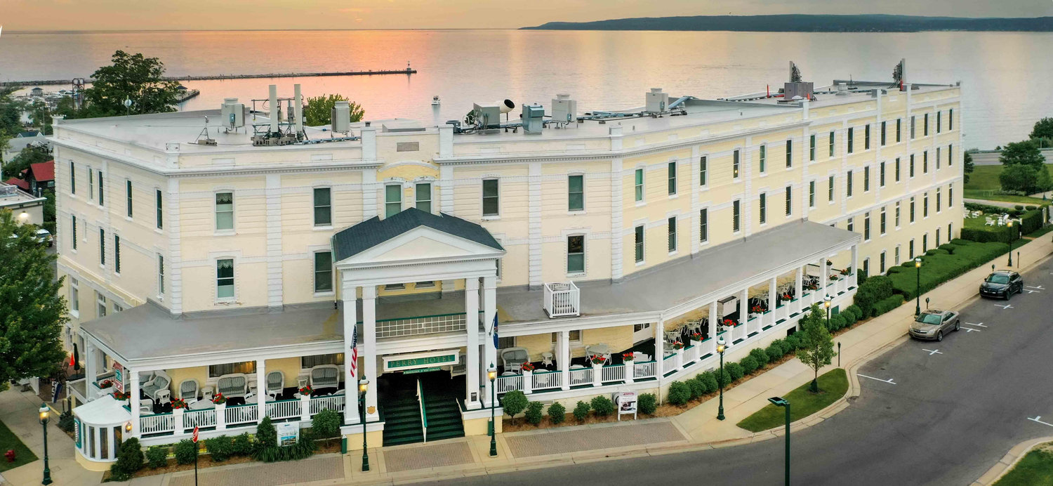 The Wedding Website of Natalie Cocagne and Riley Williamson