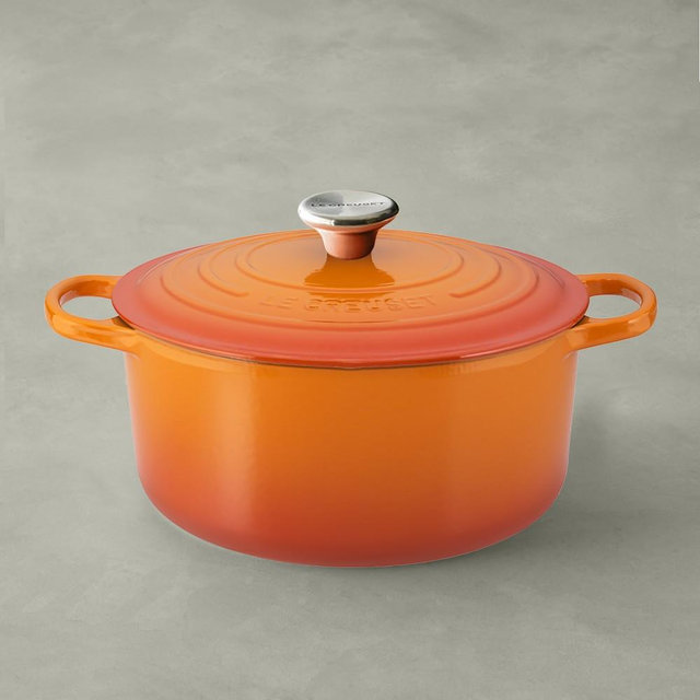 Le Creuset Signature Enameled Cast Iron Round Dutch Oven, 7 1/4-Qt., Flame